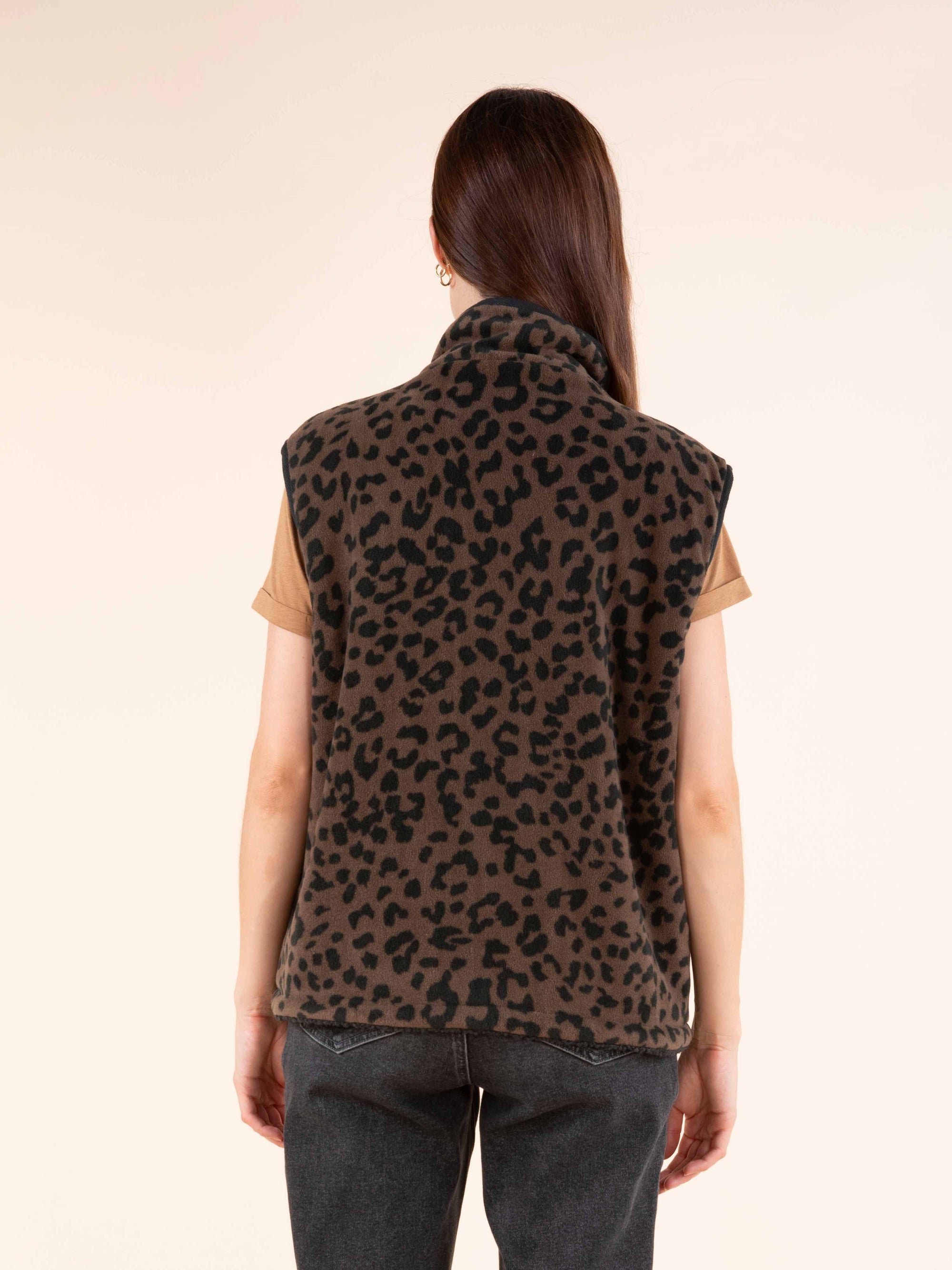 Reversible Leopard Gilet in Anthracite
