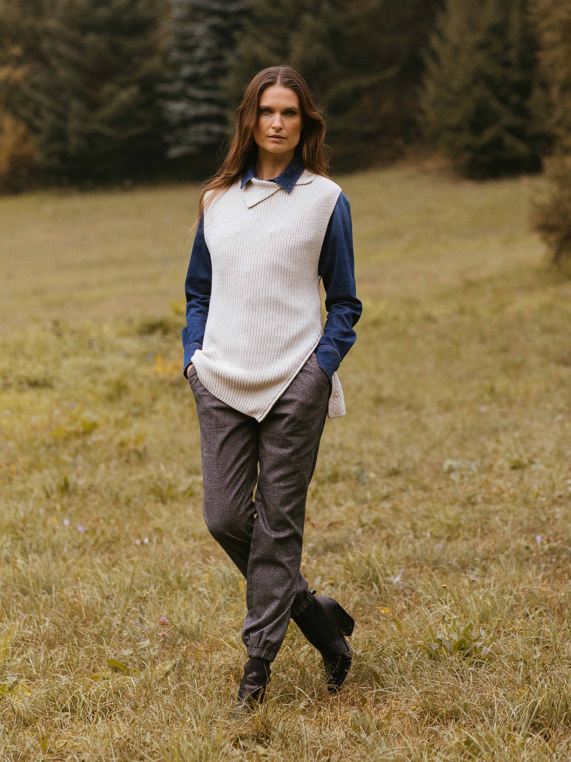 Sporty Chic Trousers in Grey