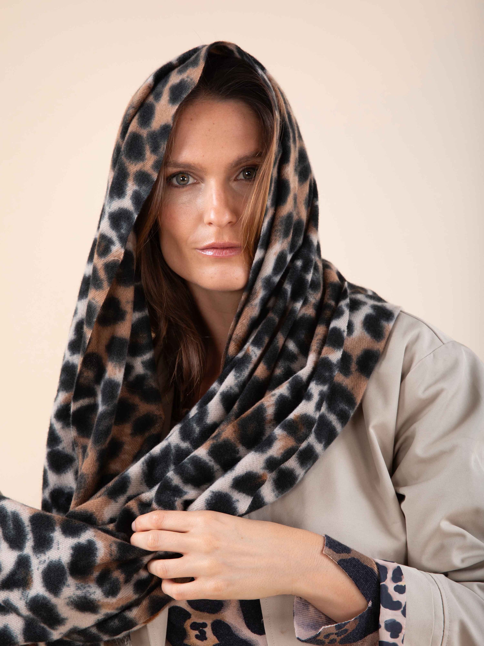 PRE-ORDER FOR 11th DECEMBER DELIVERY Leopard Print Scarf