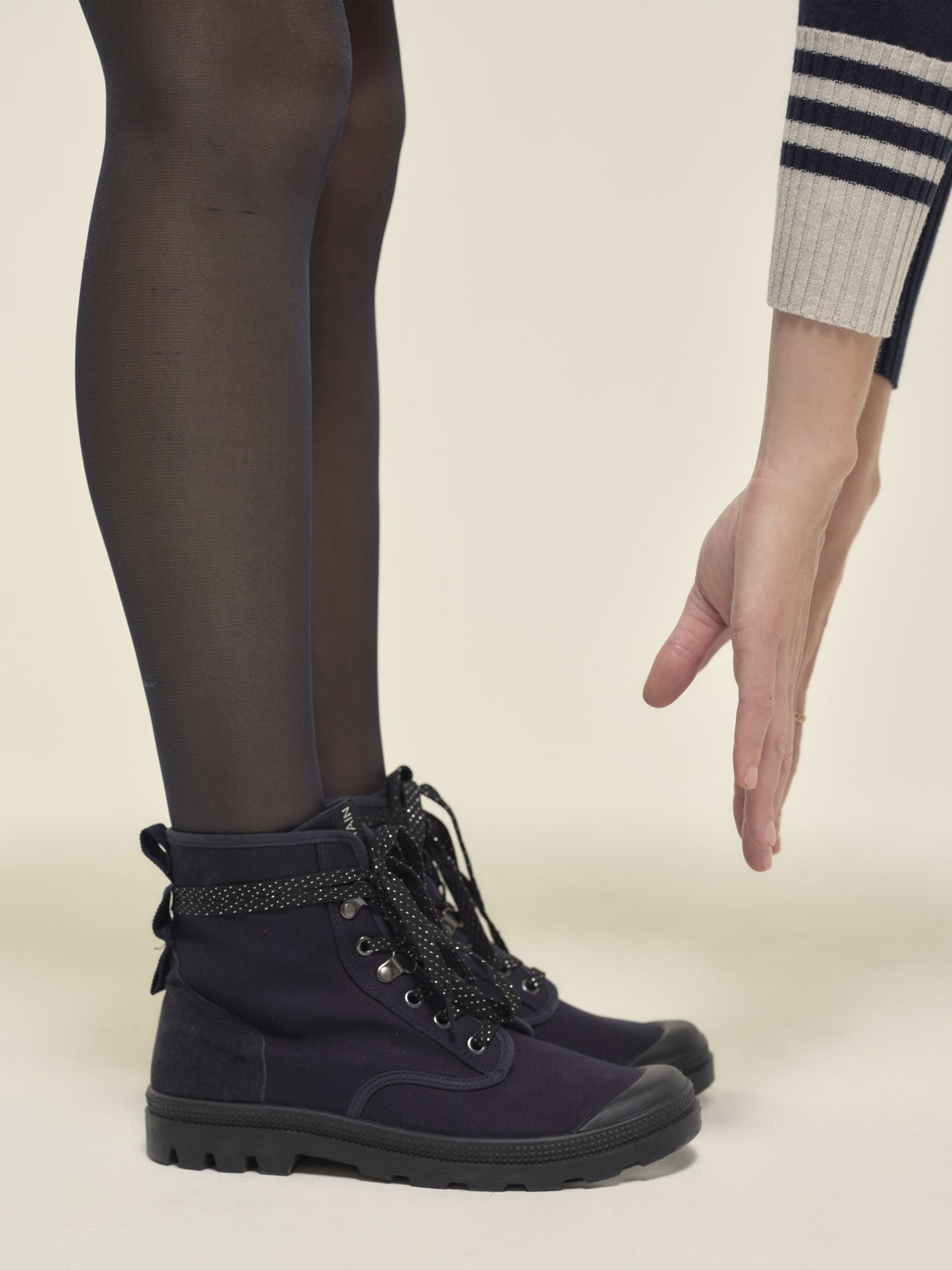 Canvas Boots in Night Blue