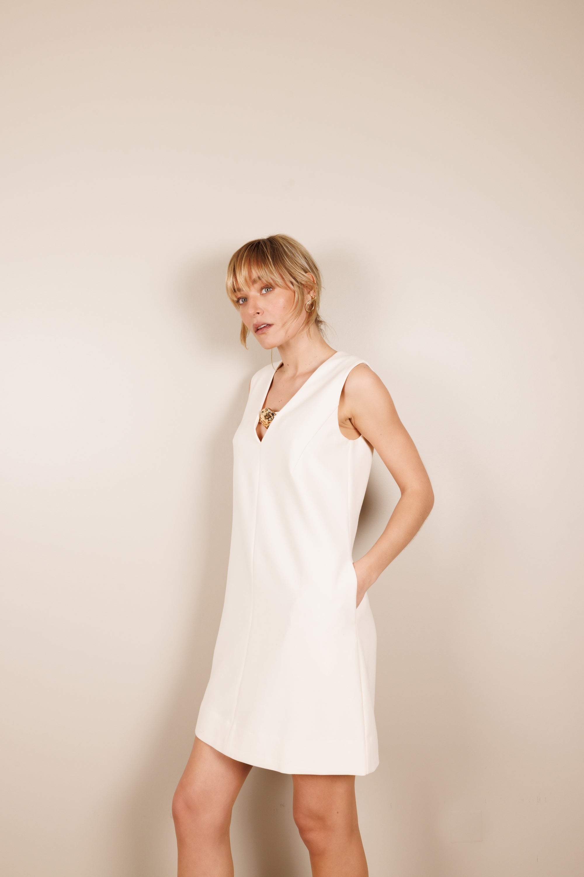 Dress in Cream with Detachable Brooch Size 8