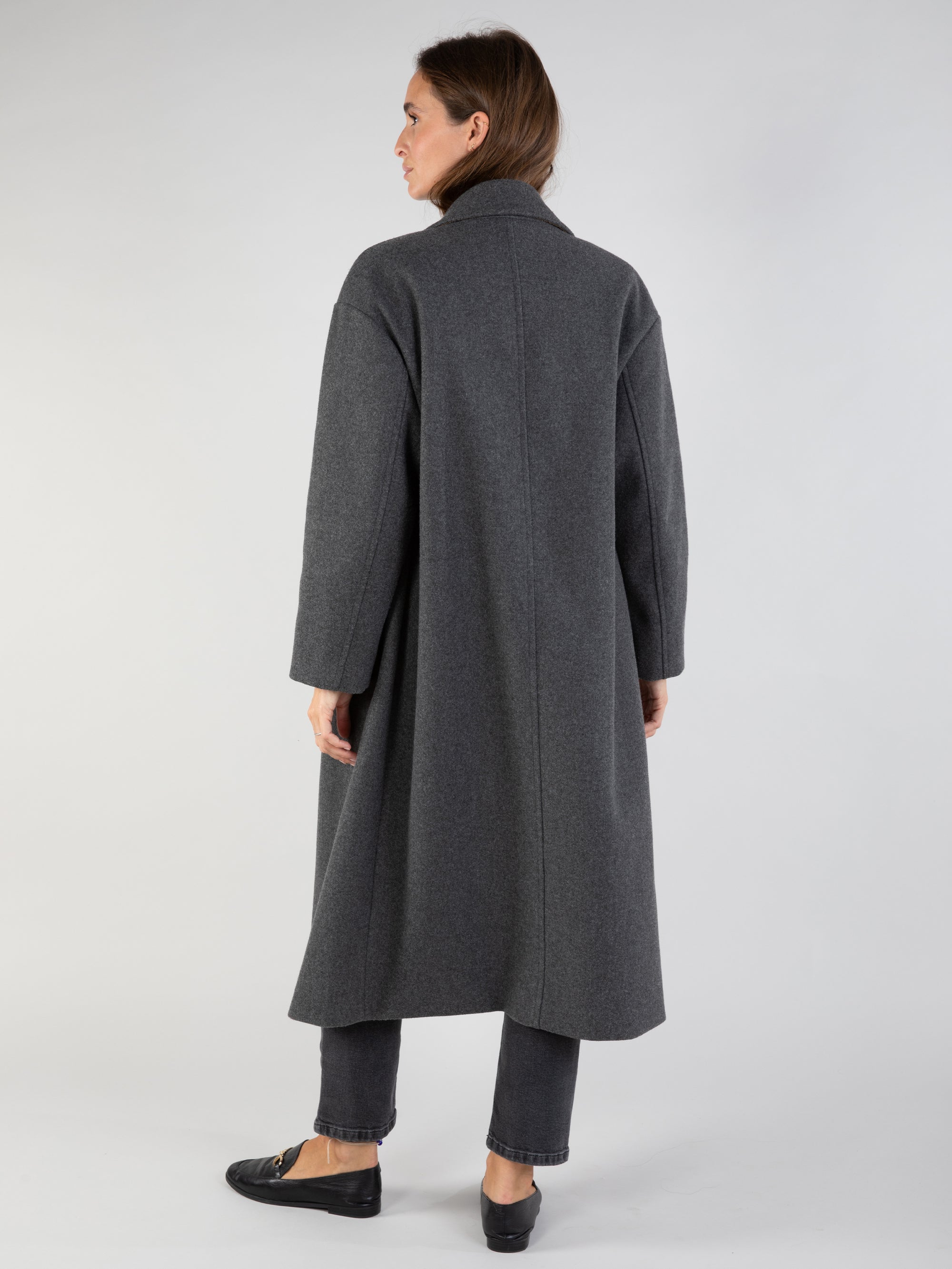 Long Double Breasted Coat in Grey T0