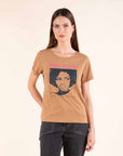 Feel Good T-Shirt in Hazlenut