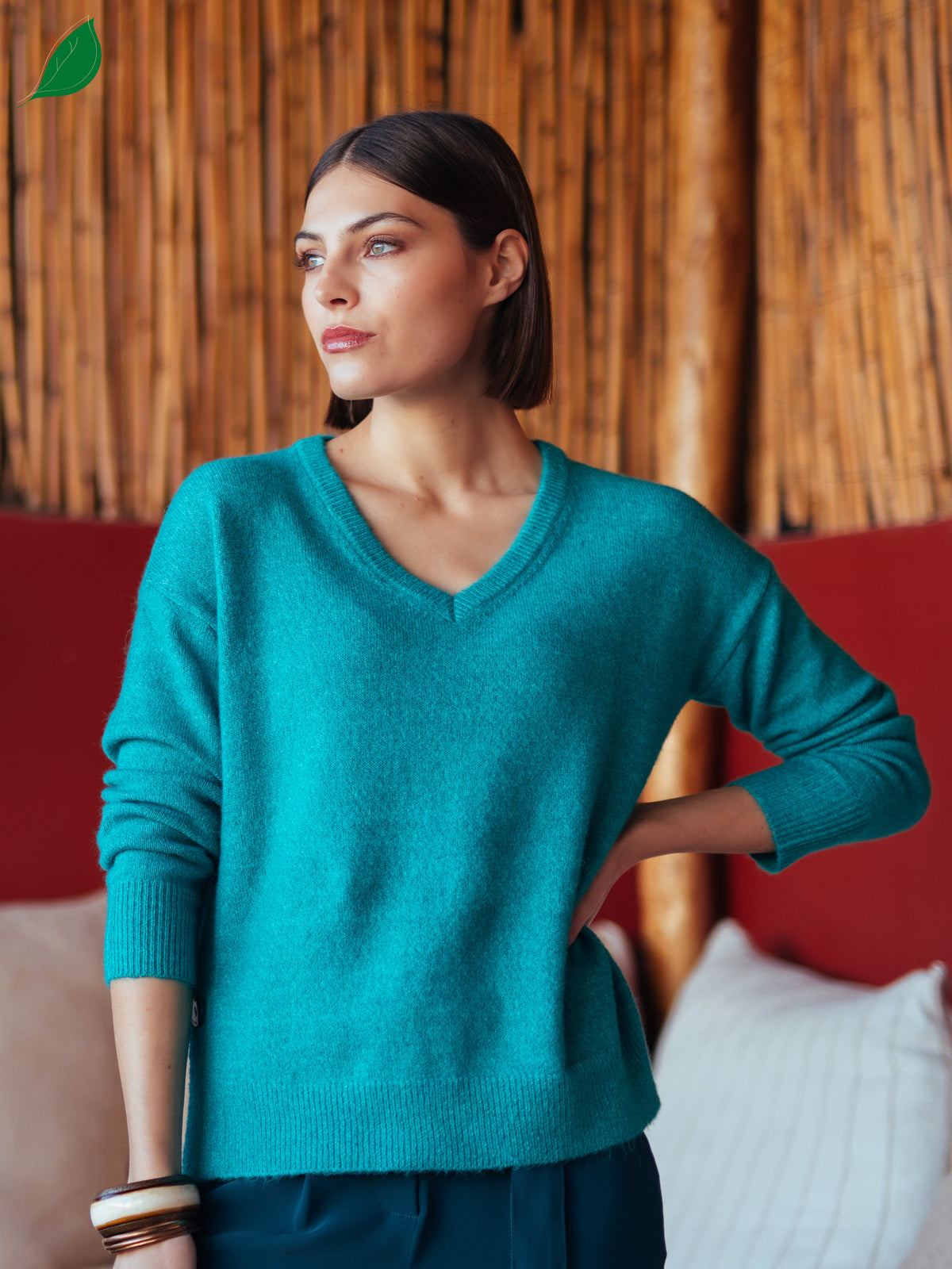 V Neck Jumper in Turquoise