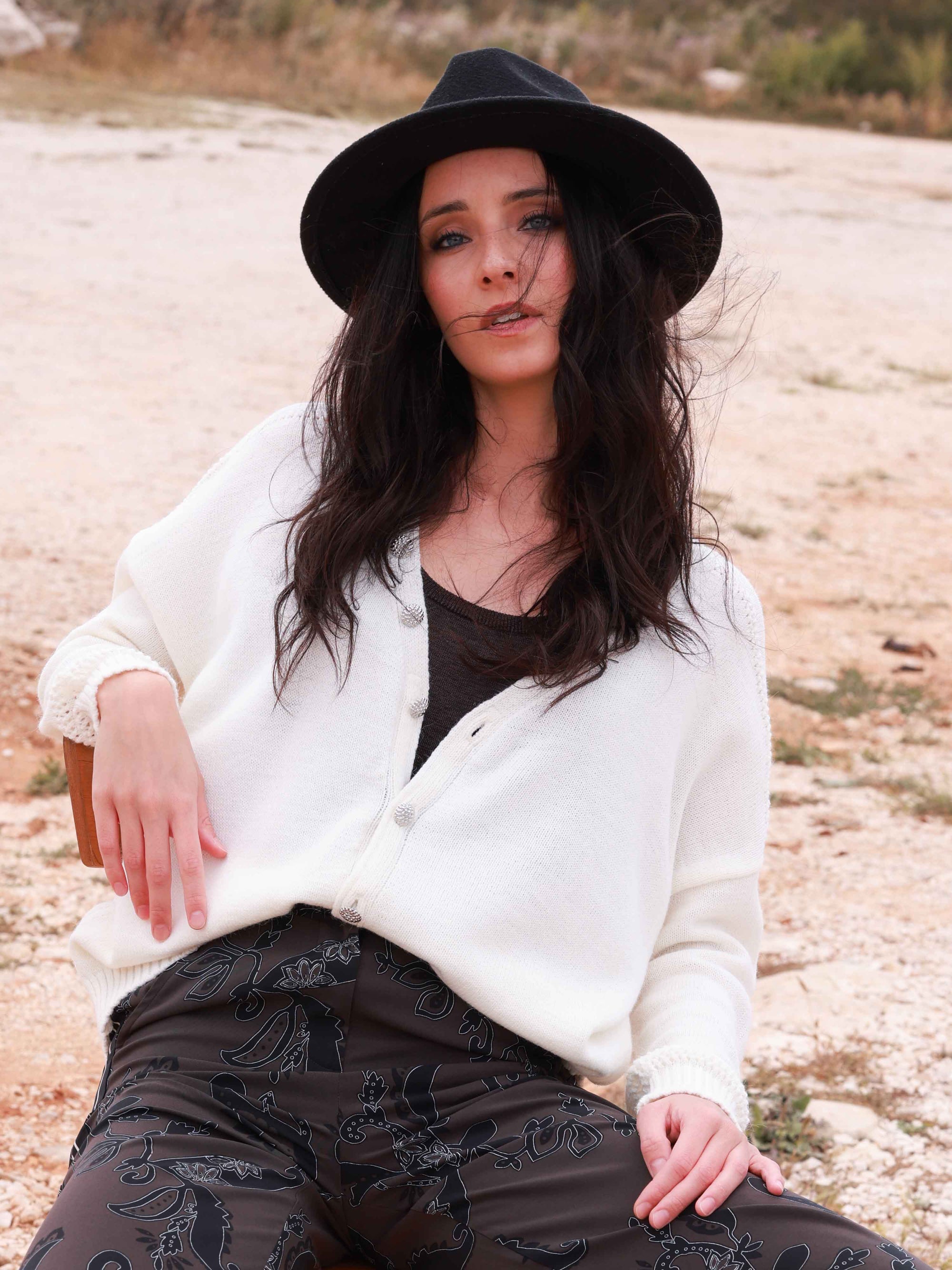 Reversible Wool Blend Cardigan in Ivory – Tortue