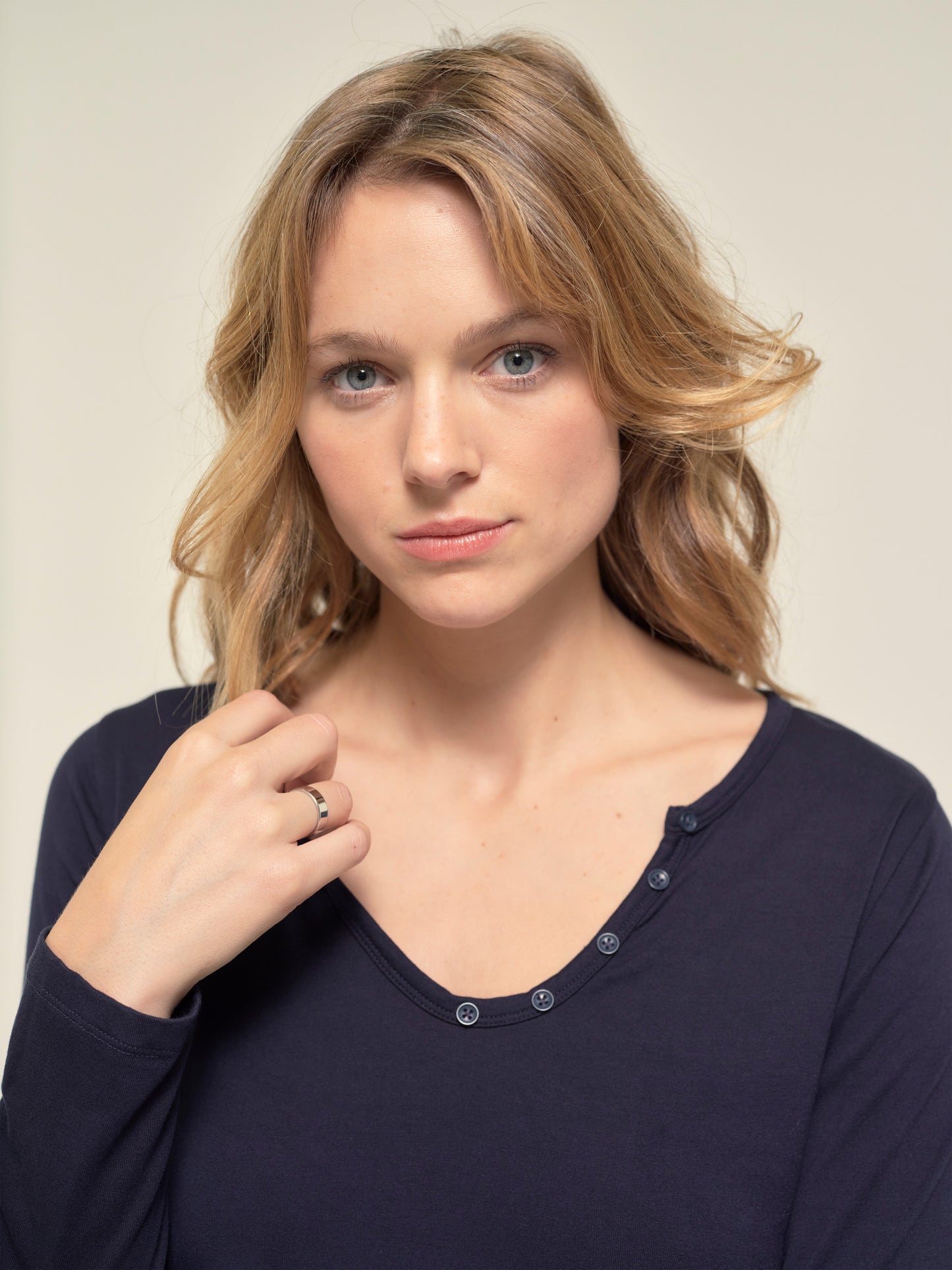 Long Sleeve T-Shirt Zoe in Ink Blue