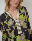 Sparkly Neckline Blouse in Lime Size 8, 50