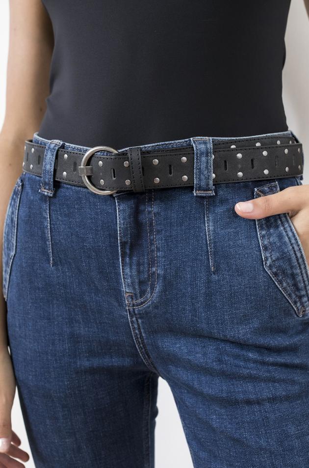 Cut-out and stud belt in black
